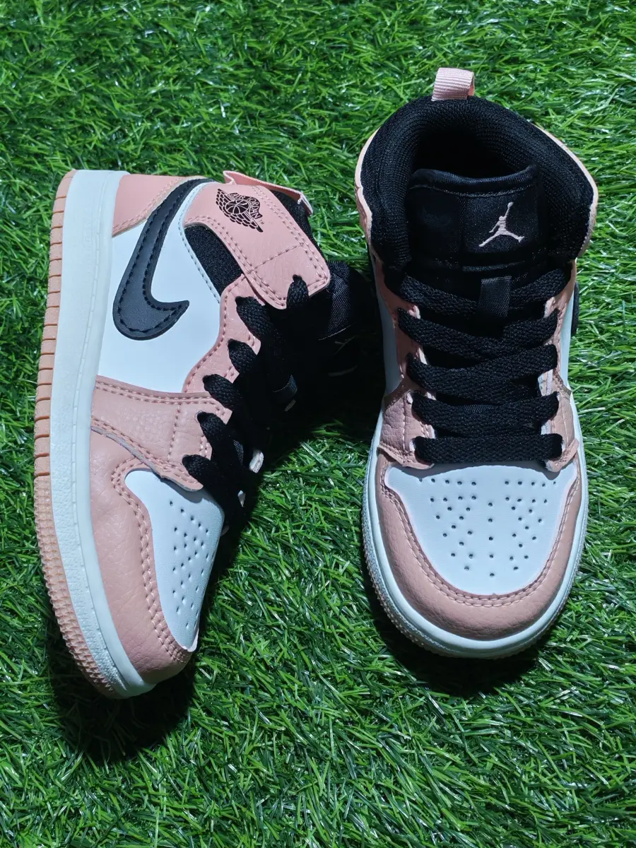 Nike jordan 1 ➛𝚃𝙰𝙻𝙻𝙰:29.5 ➛𝙲𝙼 :18